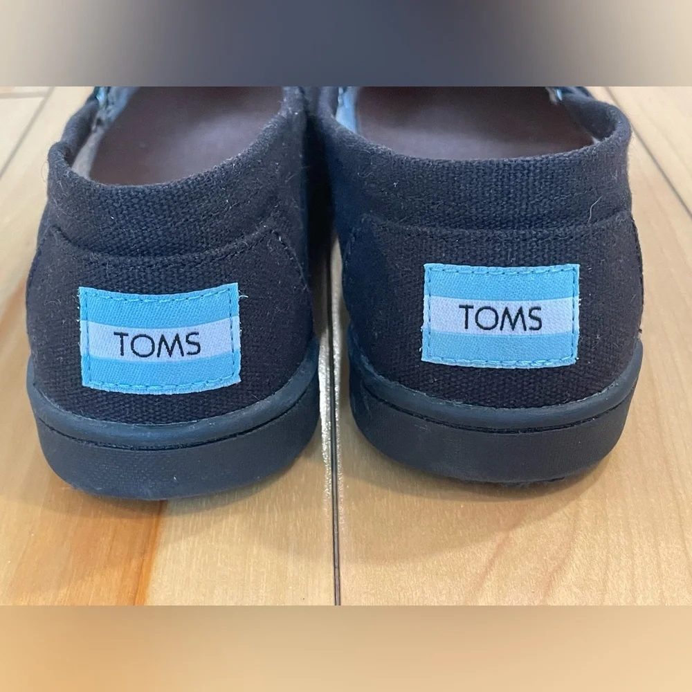 Toms canvas youth